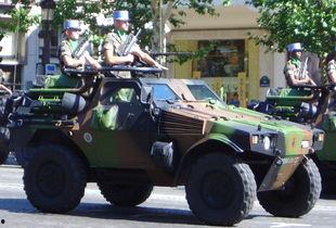 法国装甲车爆料了吗视频,揭秘军事装备内部秘密  第3张