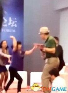 网友爆料泼粪犯法吗视频,泼粪行为是否触犯法律？视频揭示真相  第1张